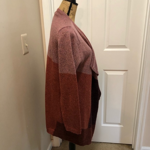 Colorblock Cardigan - Picture 2 of 8